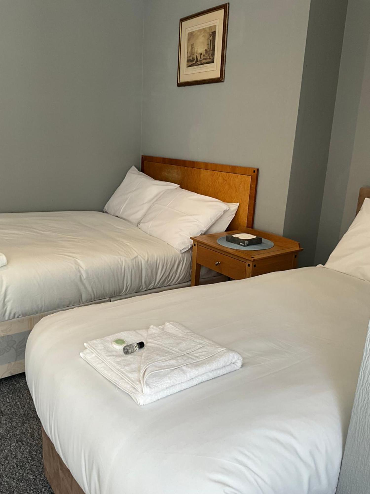 Sterling Lodge Hotel AEGON International Esterno foto