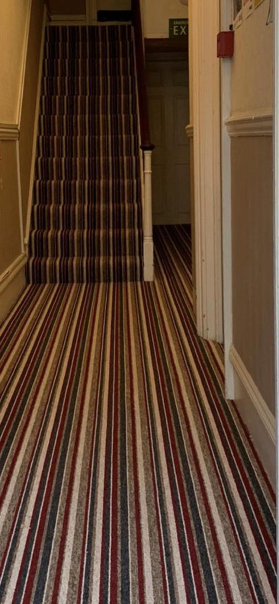 Sterling Lodge Hotel AEGON International Esterno foto